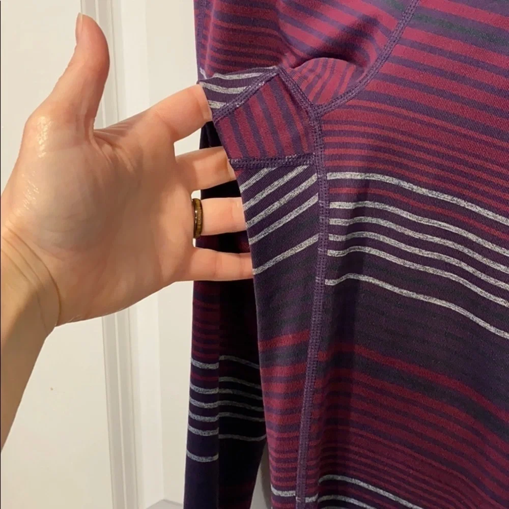 Athleta EUC XS Chaturanga Purple striped leggings